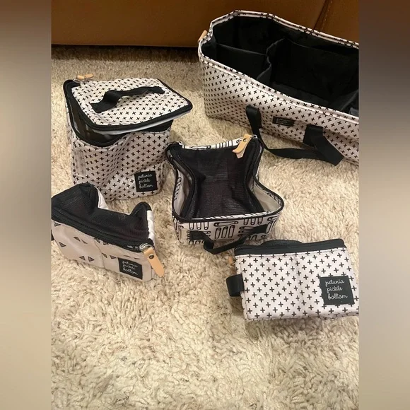 Petunia Pickle Bottom diaper bag - Picture 8 of 8